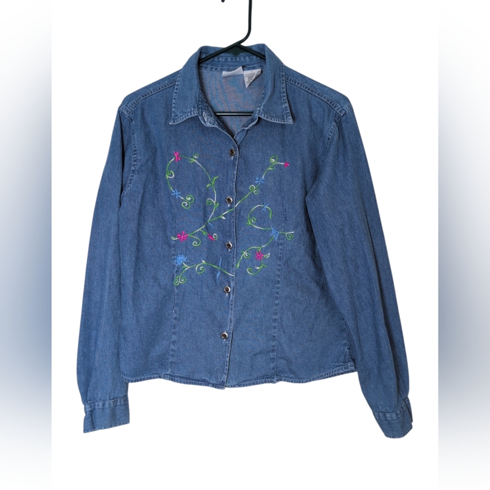 Basic Editions Shirt Women's Denim Embroidered Blue L Cottage/Gramma Core
